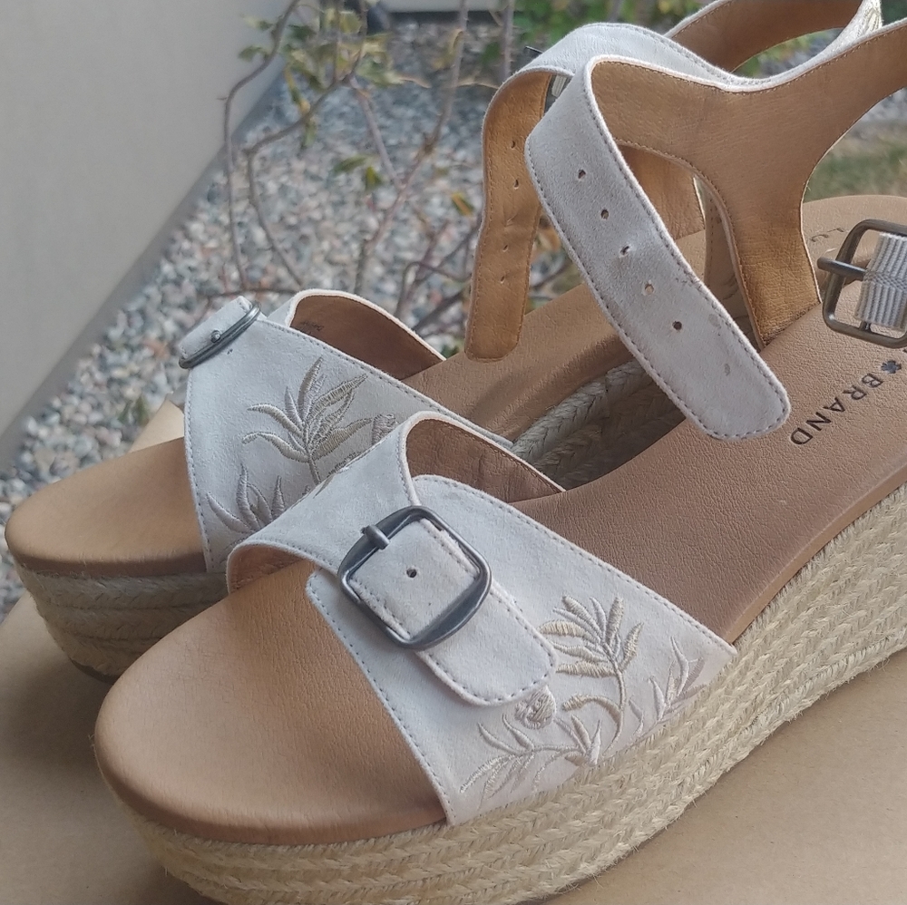 Lucky Brand Sandal Wedges